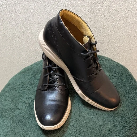 Cole Haan | Shoes | Cole Haan Grandos Black Leather Chukka  display picture 2